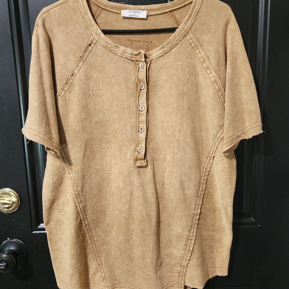 Zenana Outfitters Brown Short Sleeve Top